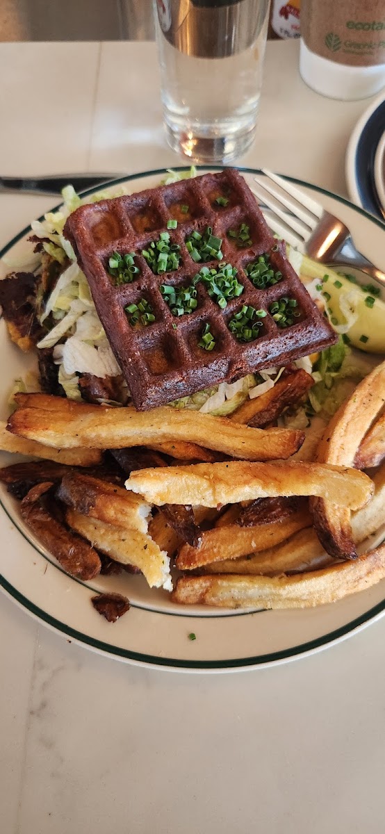 Uncle Wolfie's Breakfast Tavern-10