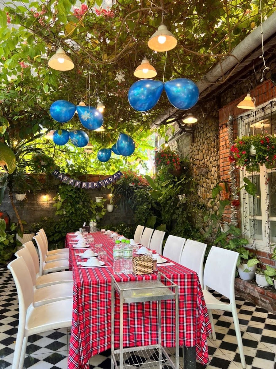Uno House Restaurant