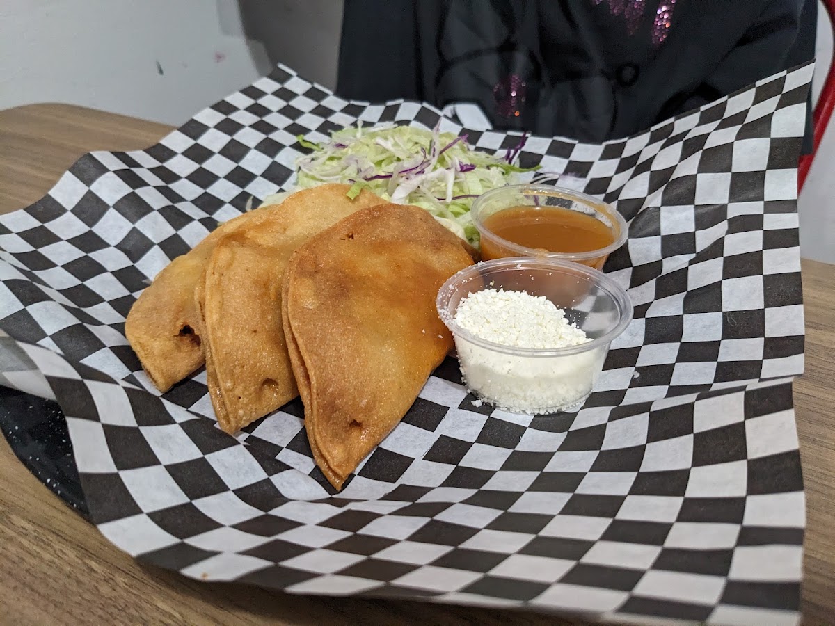 Uptown Taqueria Wen Chef-8