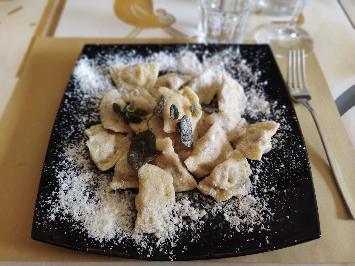 Upupa Coffee Wine Restaurant-2