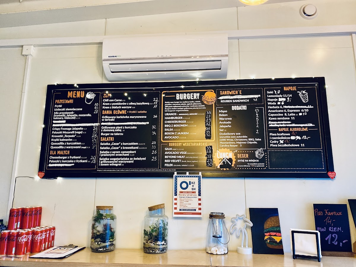 Menu Uranos Island Burgers & Pizza-10