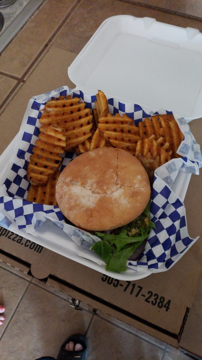 Urban 360 Pizza, Grill And Tap House-10