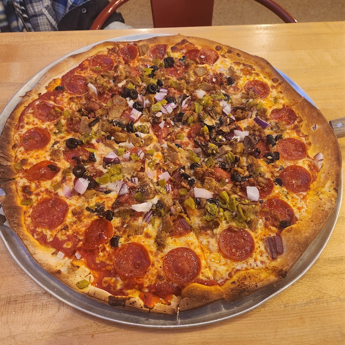 Urban 360 Pizza, Grill And Tap House-4