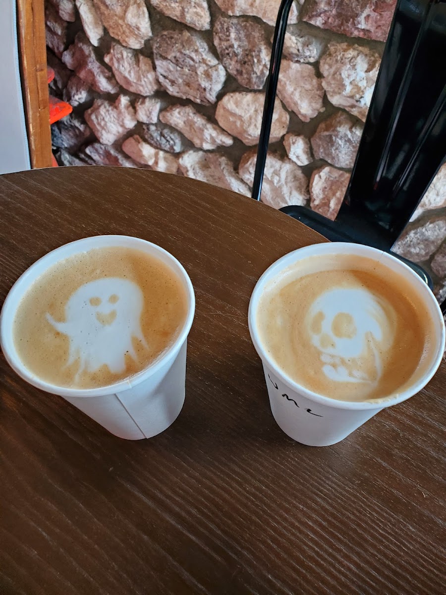 Vail Mountain Coffee & Tea - Beaver Creek Cafe-6