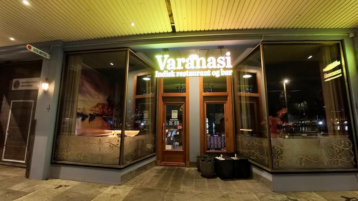 Varanasi Indisk Restaurant & Bar