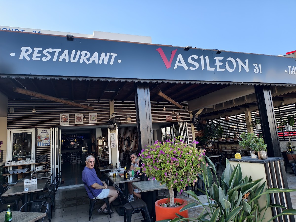 Vasileon 31 Taverna - Cyprus Restaurant-3