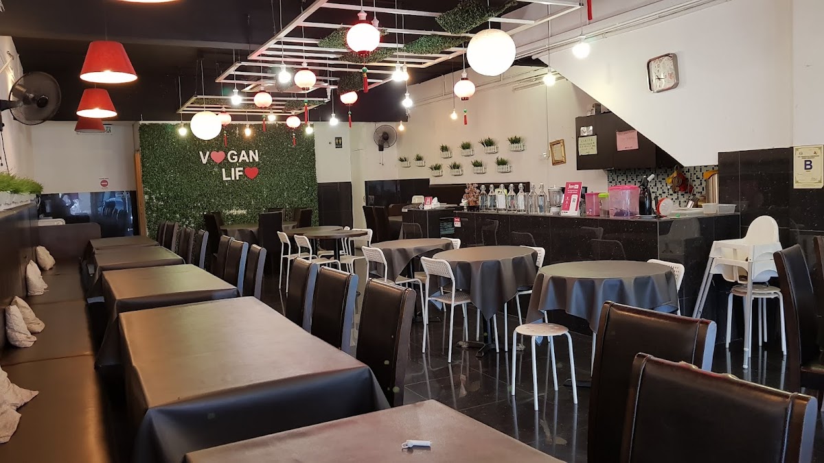 Vegan Life Restaurant