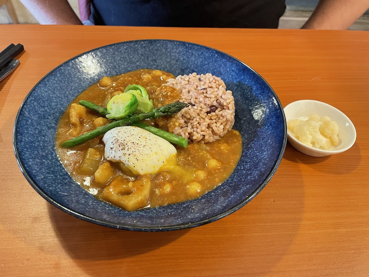 Vegan Restaurant F-10