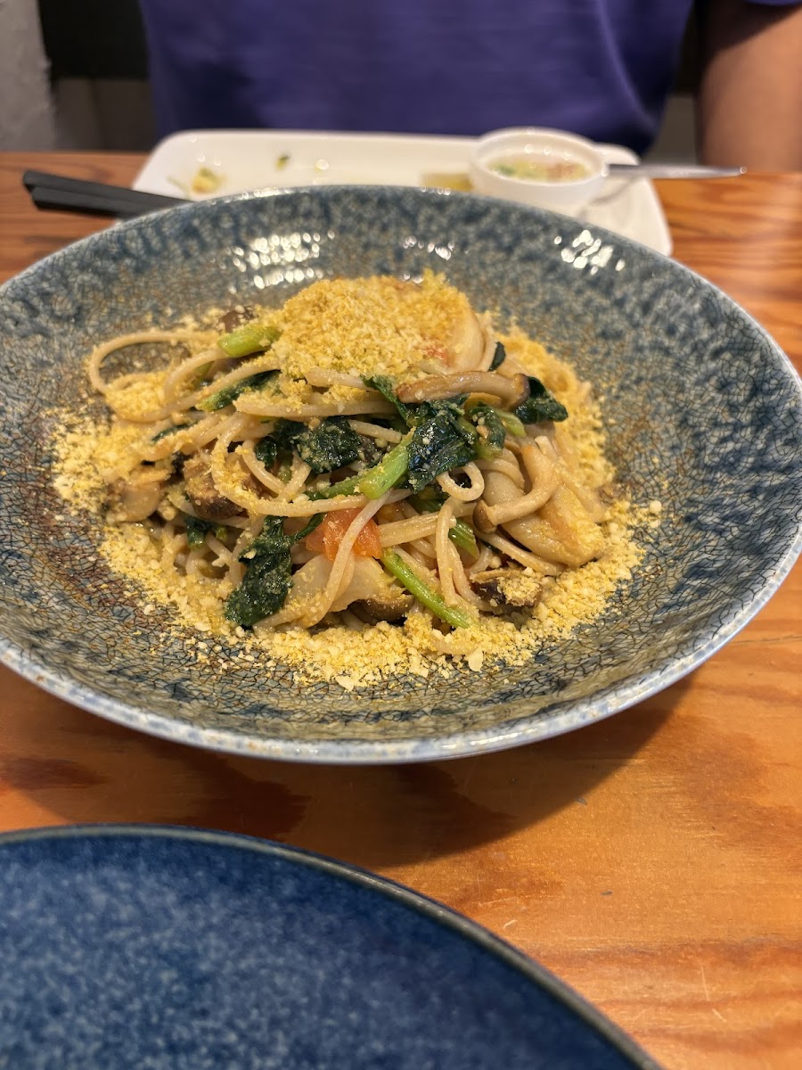 Vegan Restaurant F-8