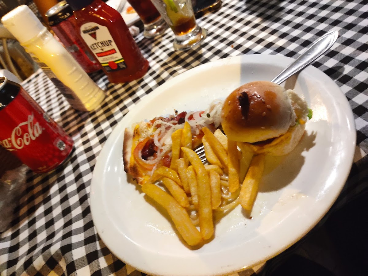 Venezza Pizzaria-8