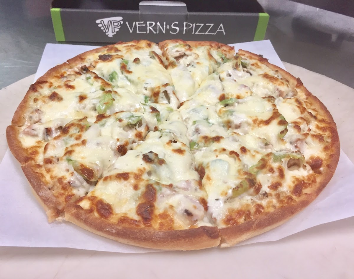 Vern's Pizza - Lloydminster-10