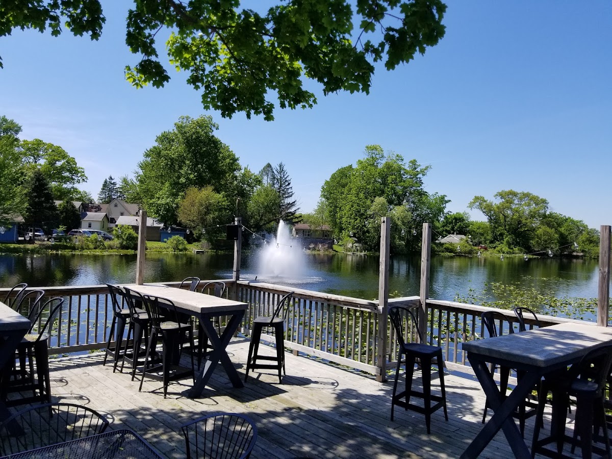 Vickers Lakeside Tavern