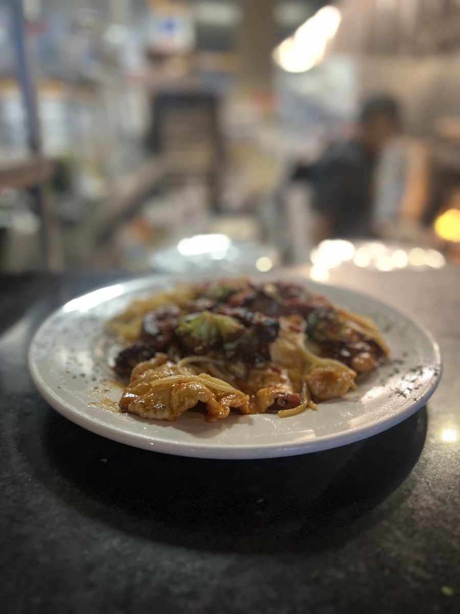 Vic's Italian Restaurant & Pizzeria-2