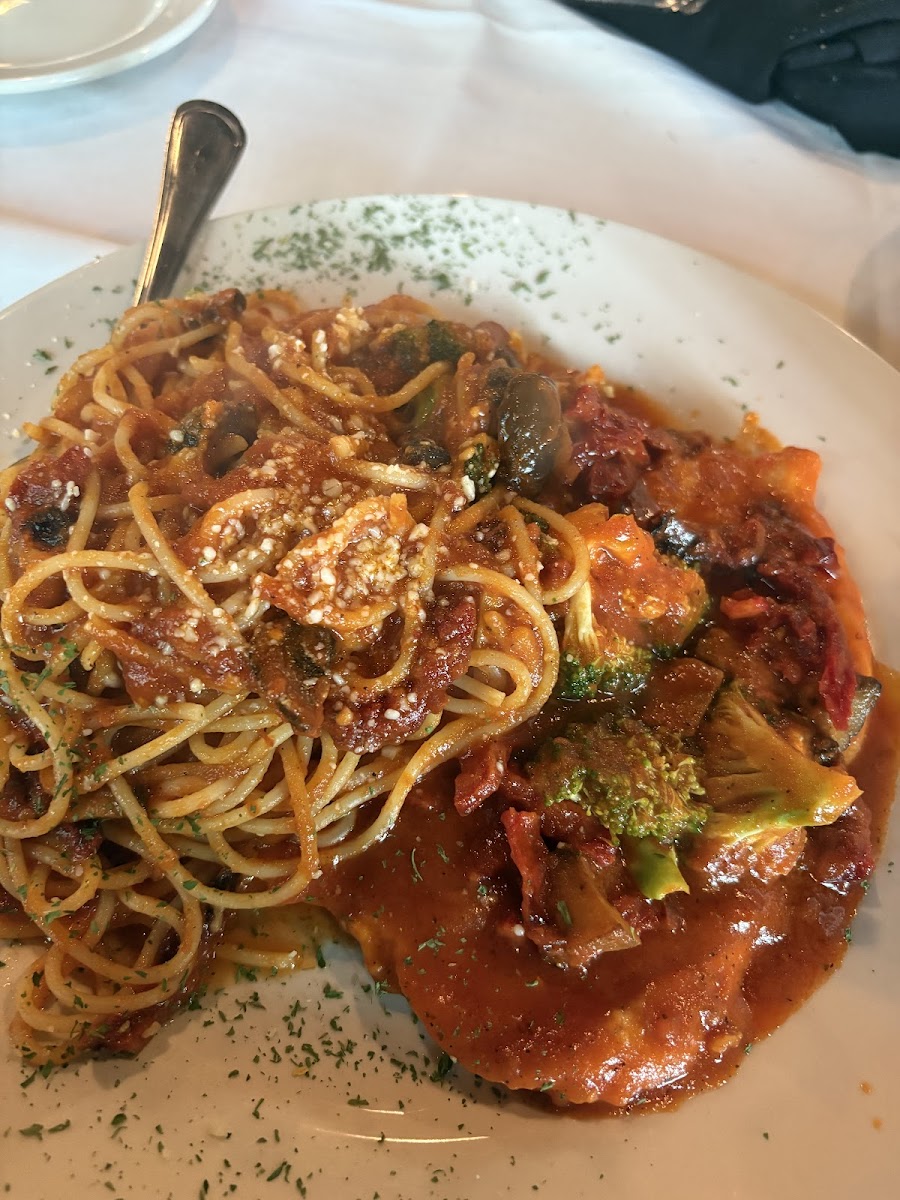 Vic's Italian Restaurant & Pizzeria-3