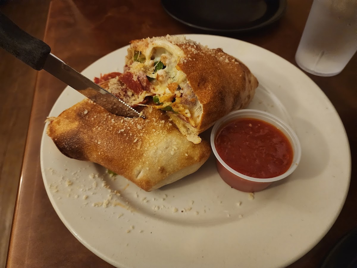 Vic's Italian Restaurant & Pizzeria-7