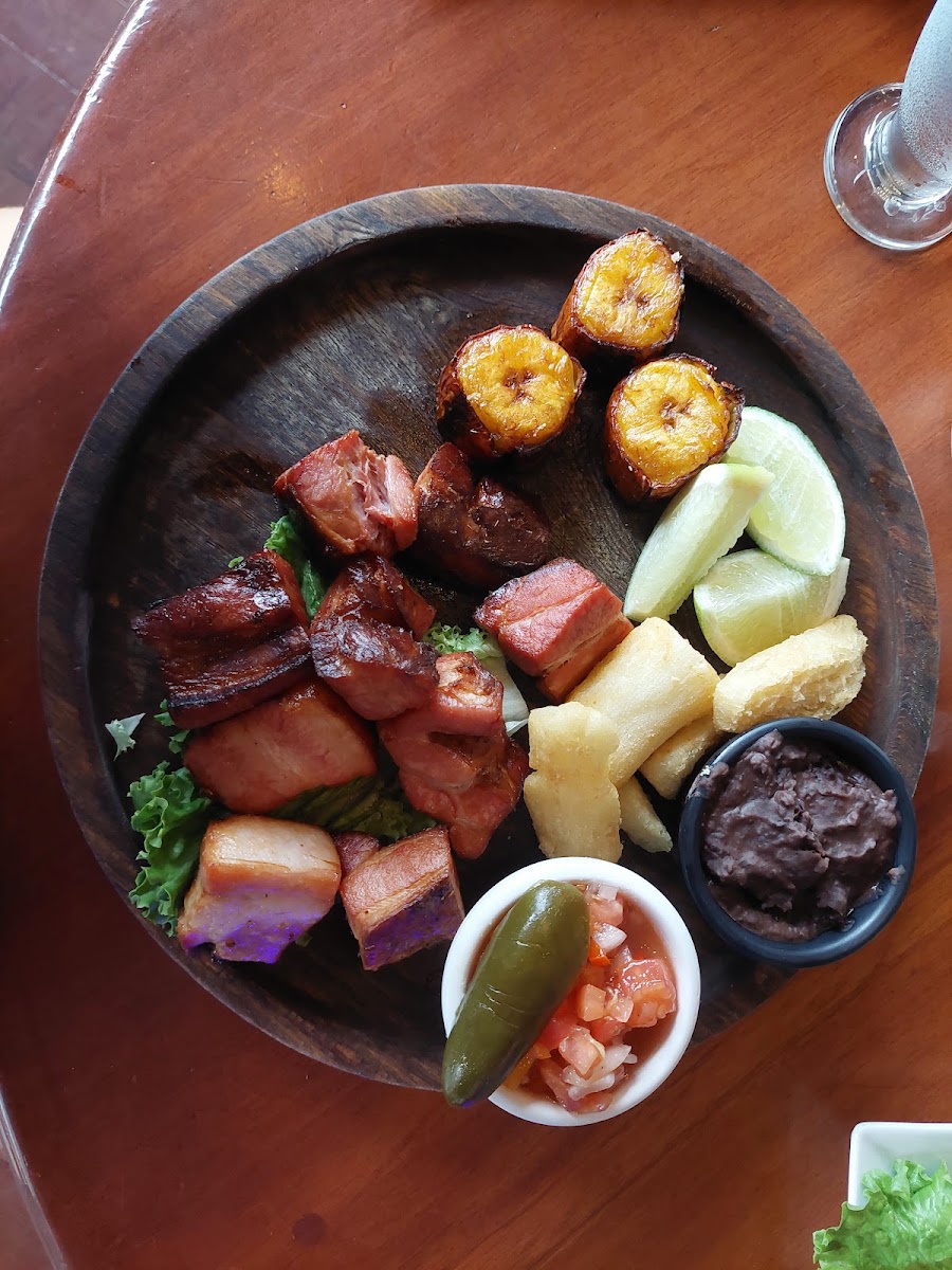 Victorinos Restaurant • San Carlos-10