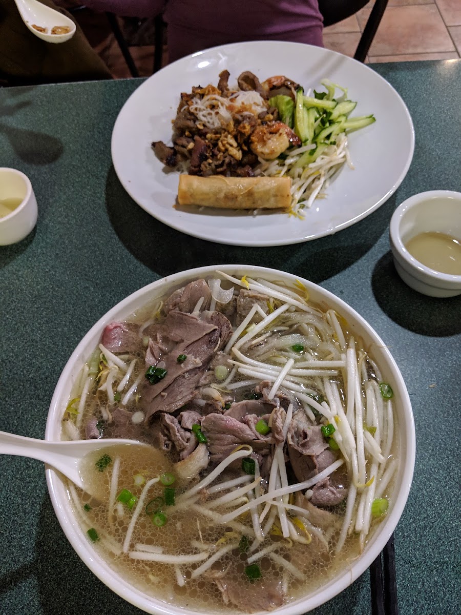Vietnam Paradise Restaurant-6