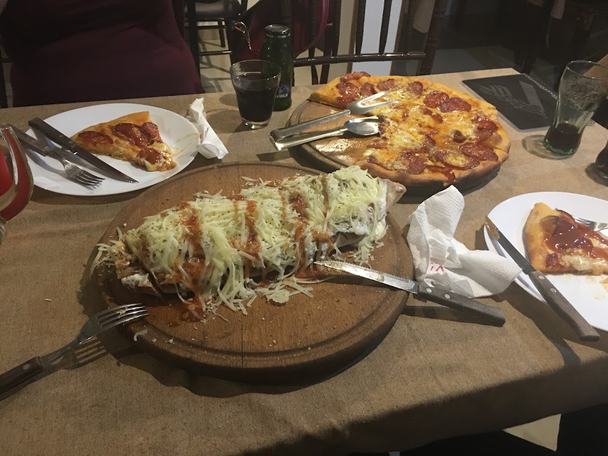 Viking Pizzeria-Caffe-8