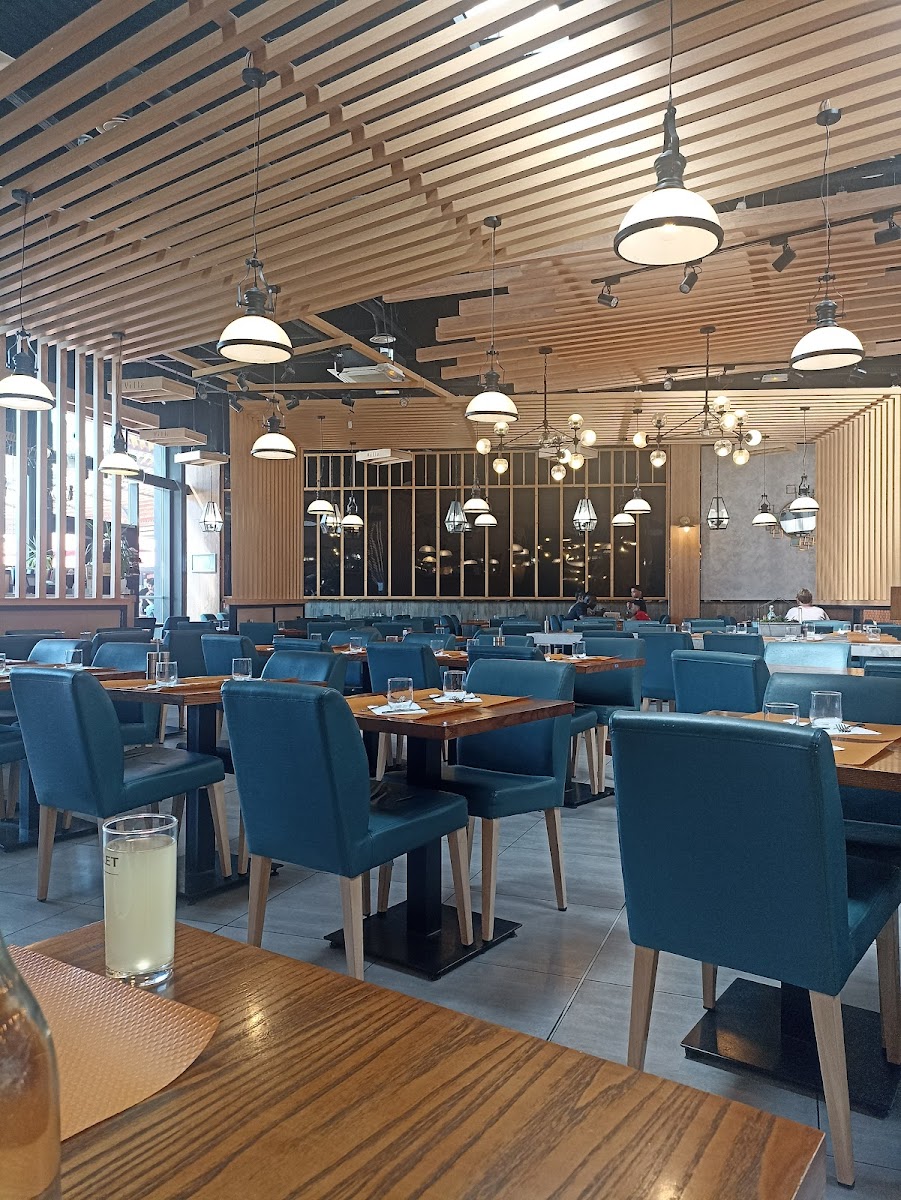 Villa Food House