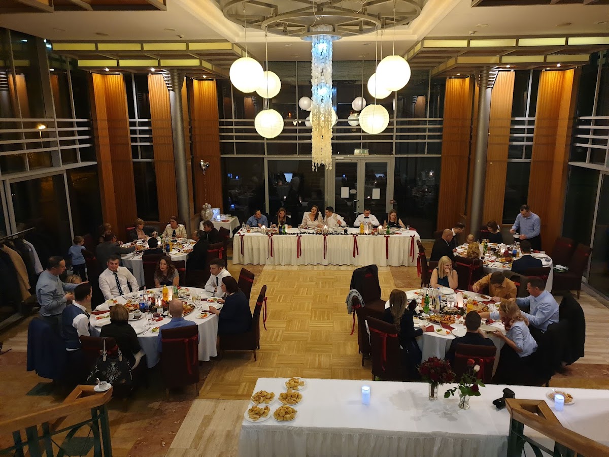 Villa Pelikán Restaurant