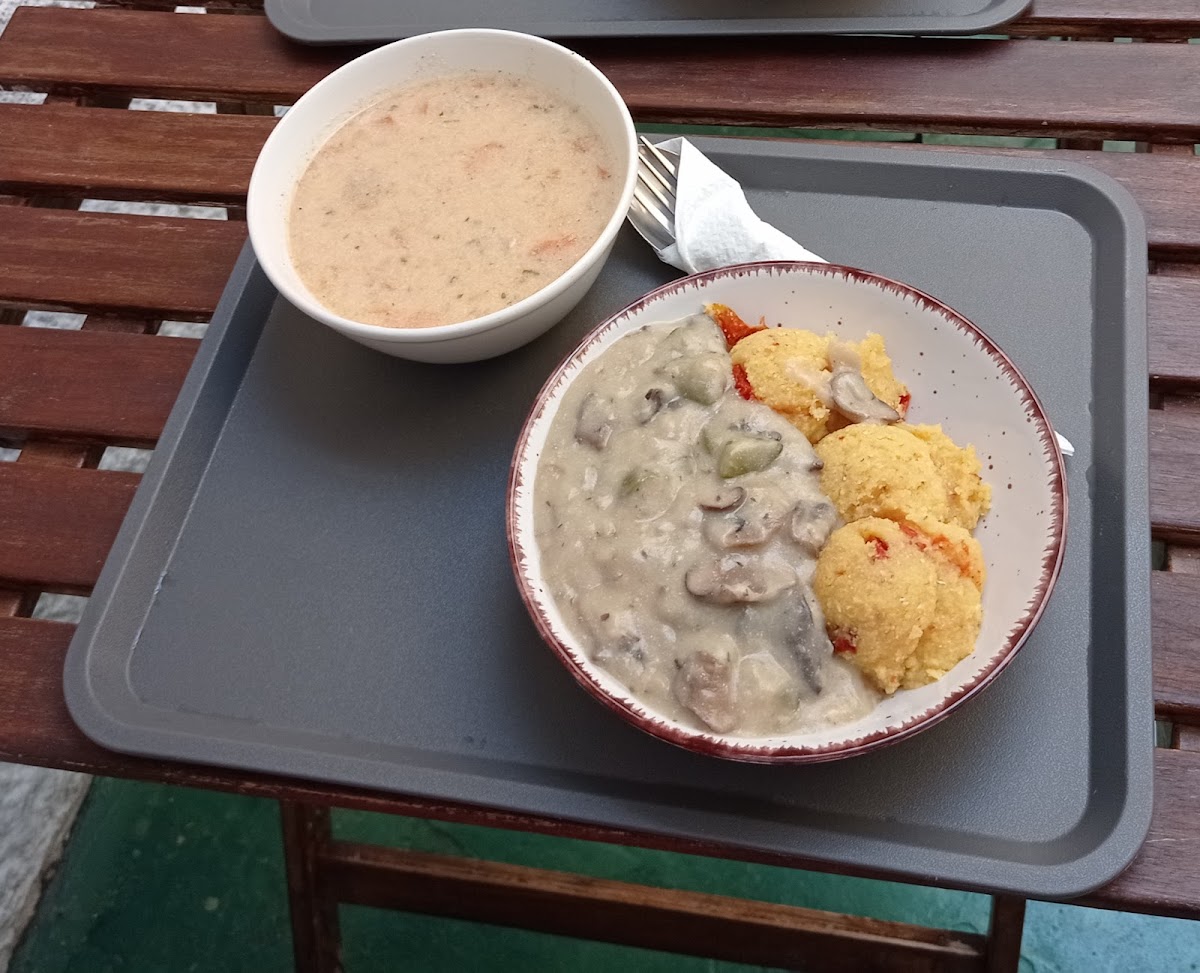 Vital Cafe & Bistro-8