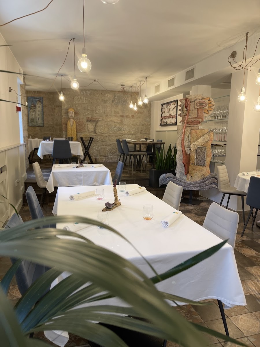 Vitis Lounge Winery