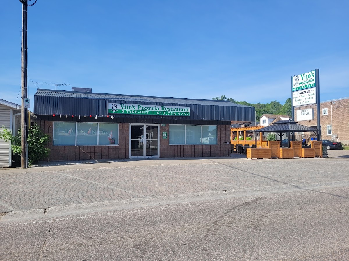 Vitos Pizzeria