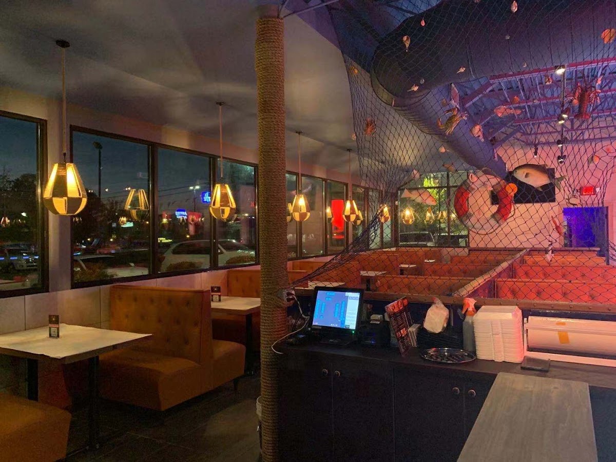 Volcano Crab And Ramen Bar