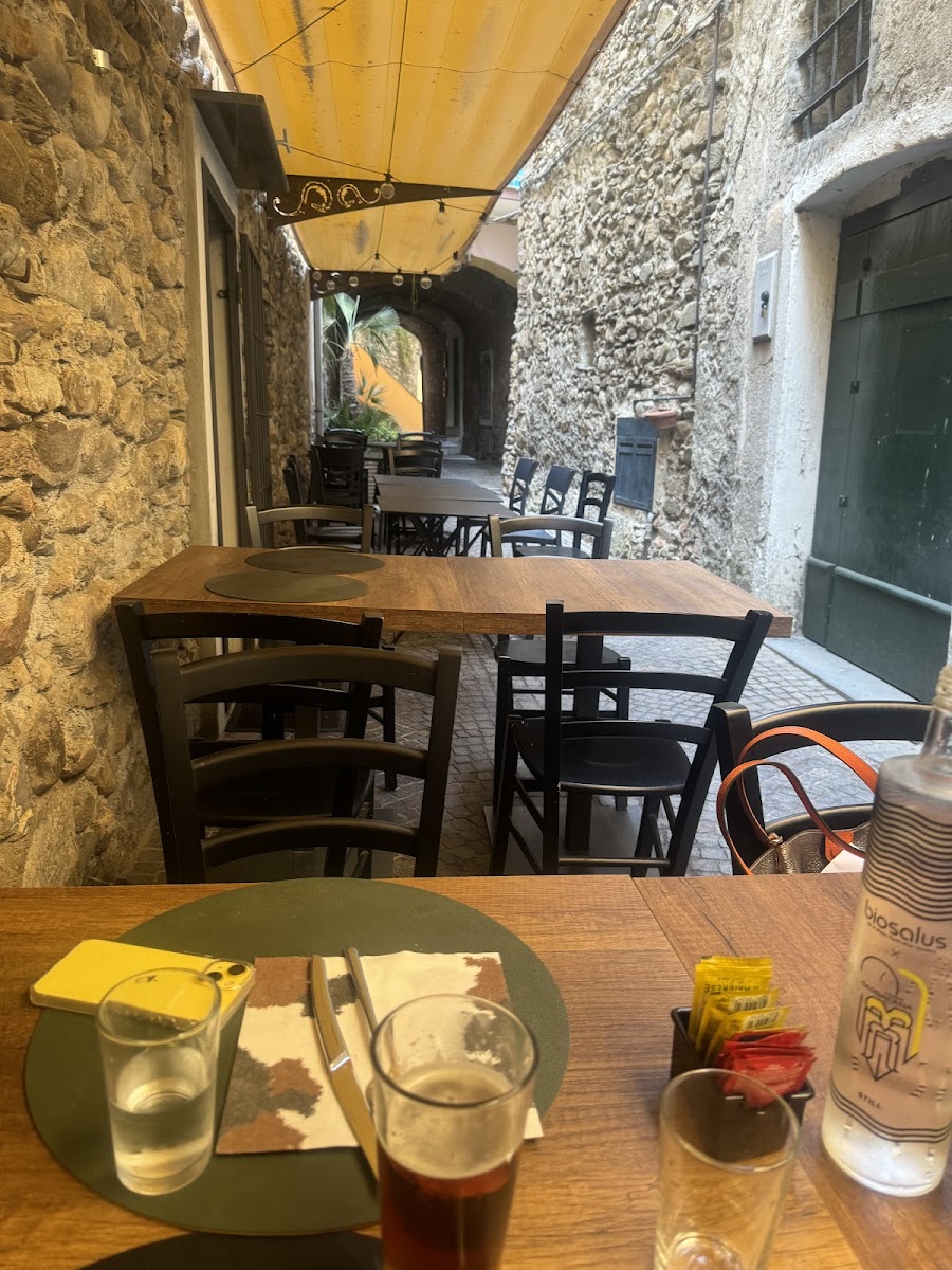 Vud Restaurant & Bistrot-4