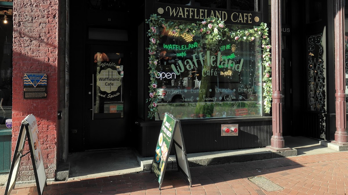 Waffleland Café-3