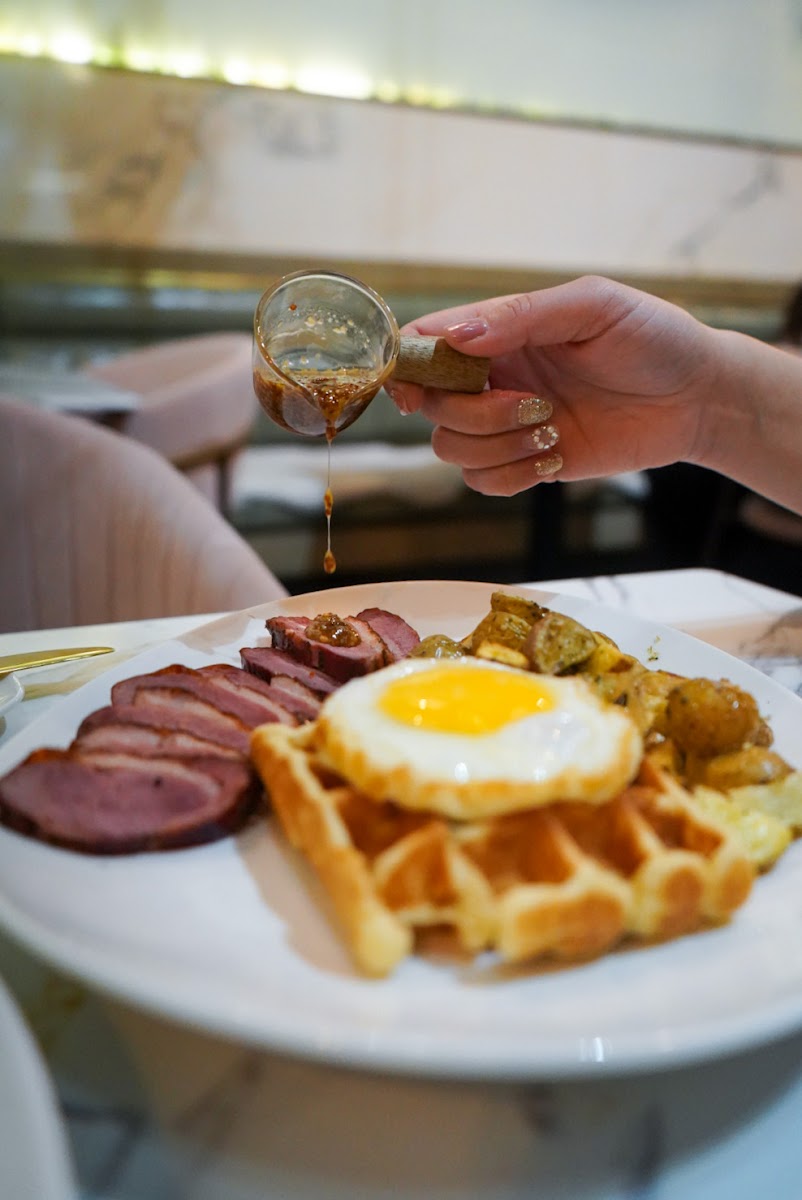 Waffleland Café-6