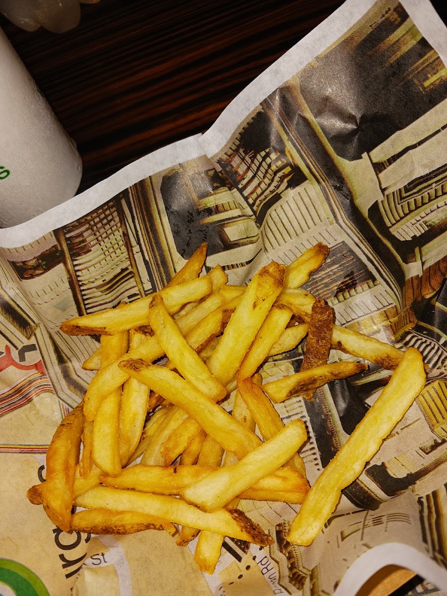 Wahlburgers-8