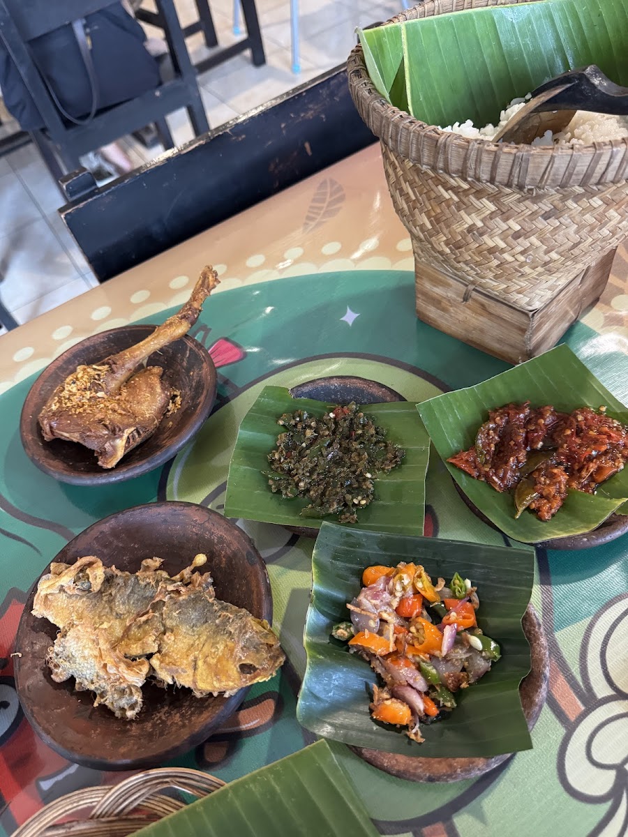 Waroeng Special Sambal 'ss' Ambarketawang-4