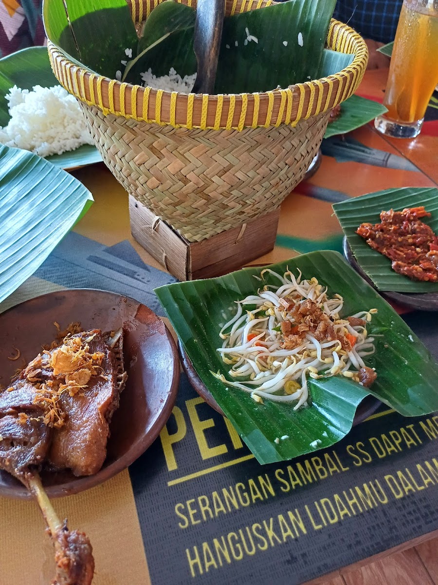 Waroeng Special Sambal 'ss' Ambarketawang-8