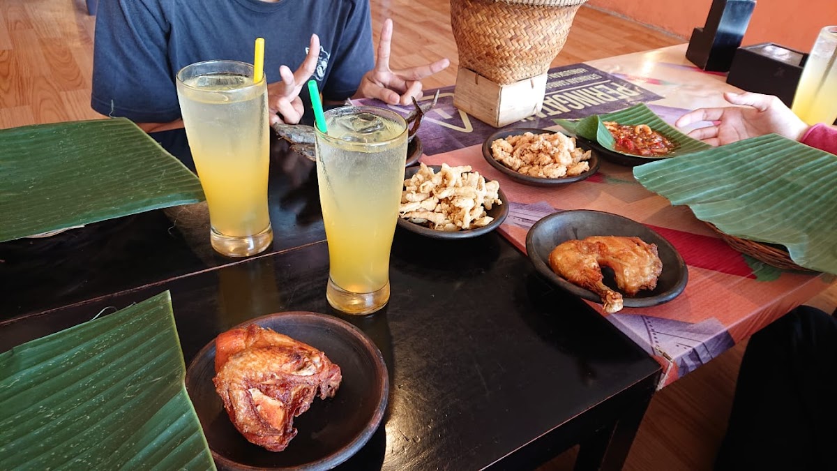 Waroeng Spesial Sambal 'ss' Teuku Umar-8