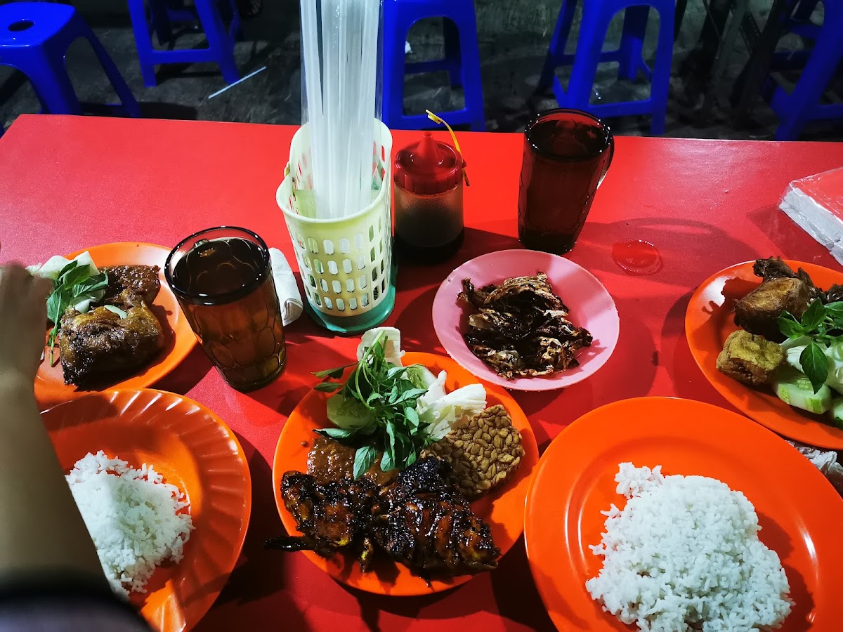 Warung Bu Vesti Barito-10