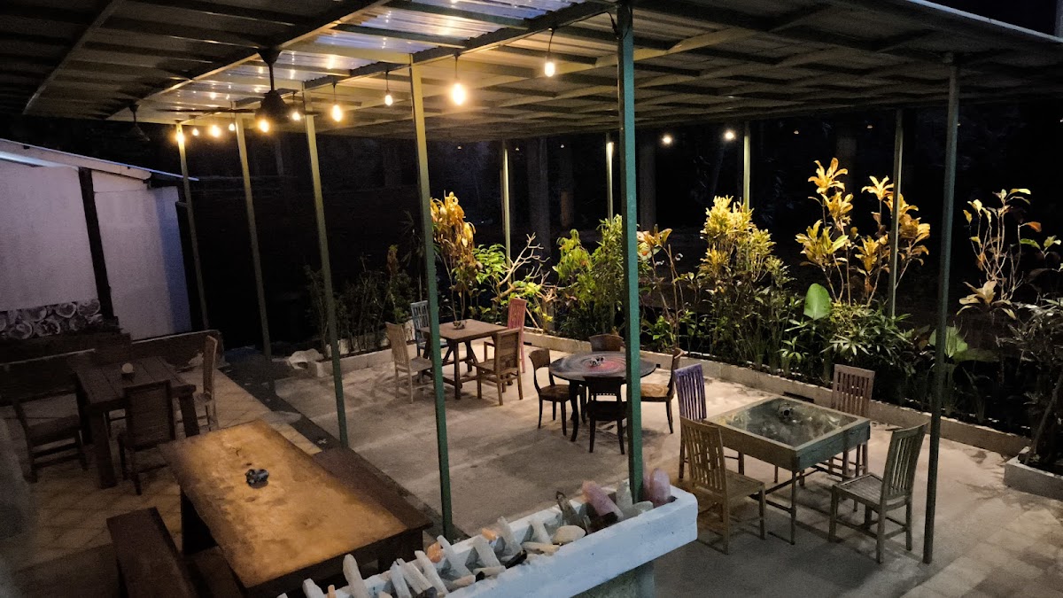 Warung Orbit (Thai, Chinese, Indonesian Food)