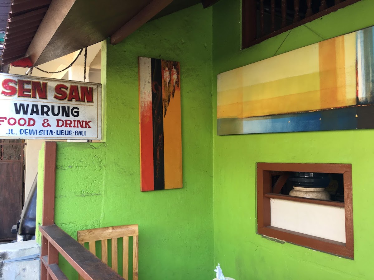 Warung Sen San