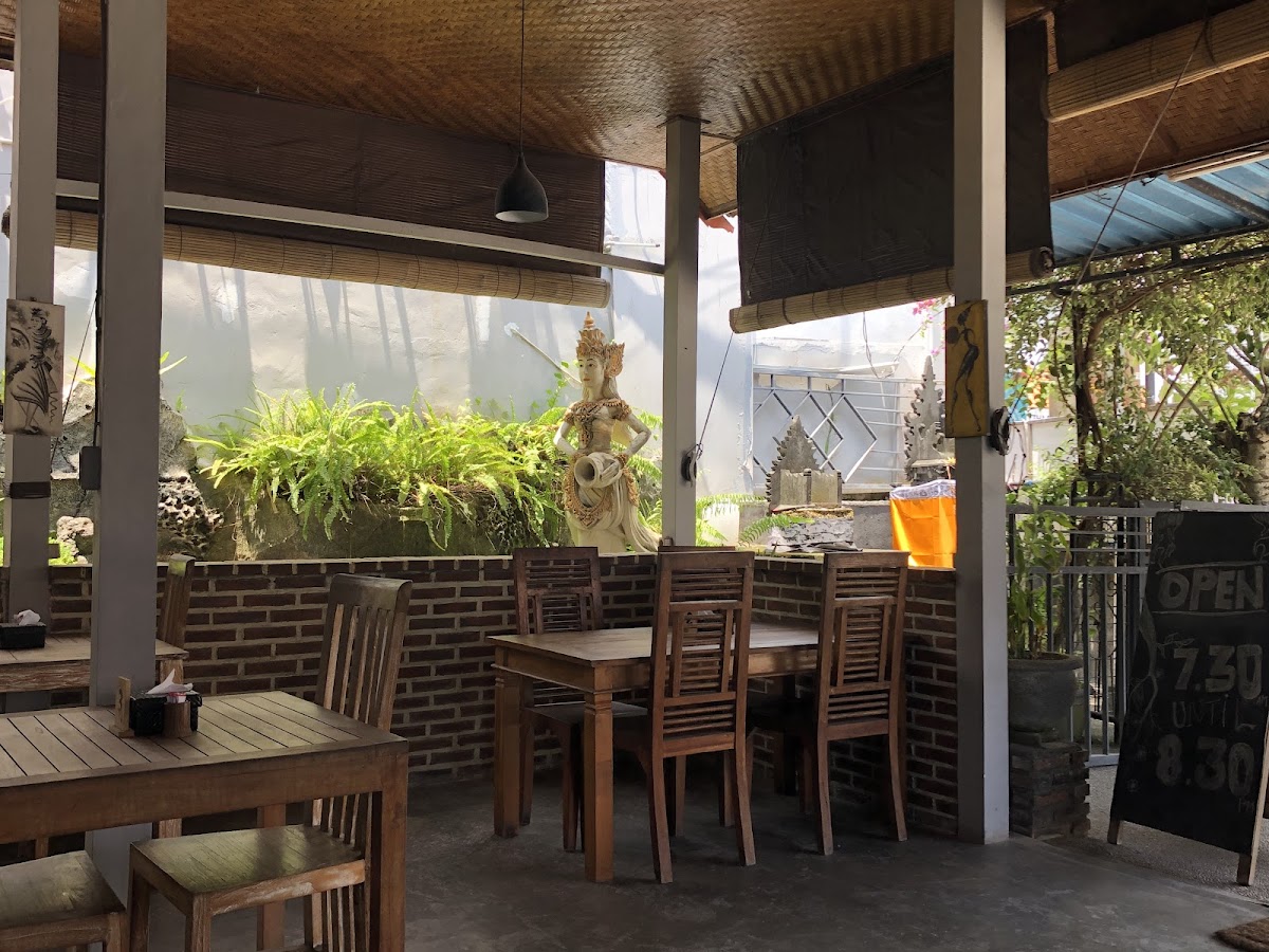 Warung Smile Canggu