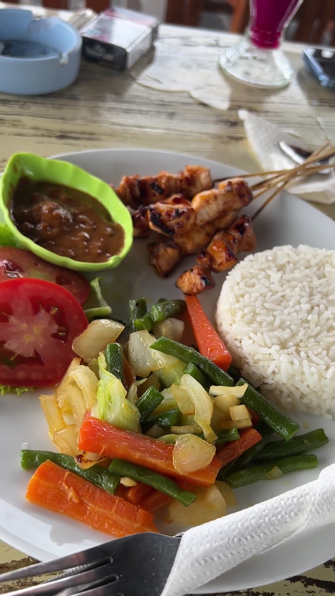 Warung Srikandi /pacha Beach-2