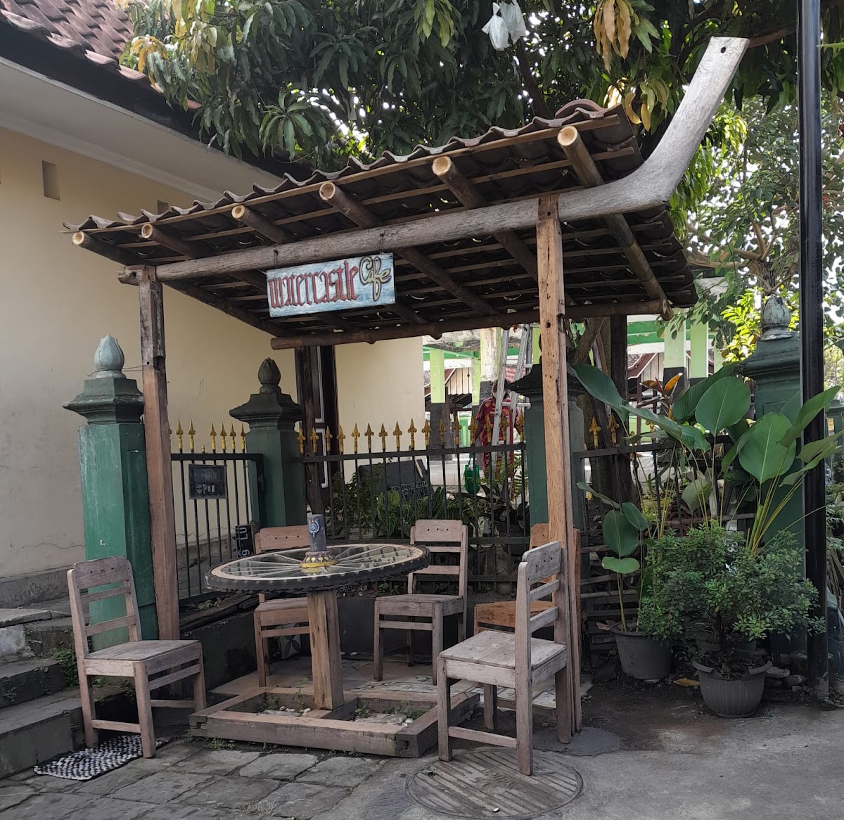 Water Castle Cafe