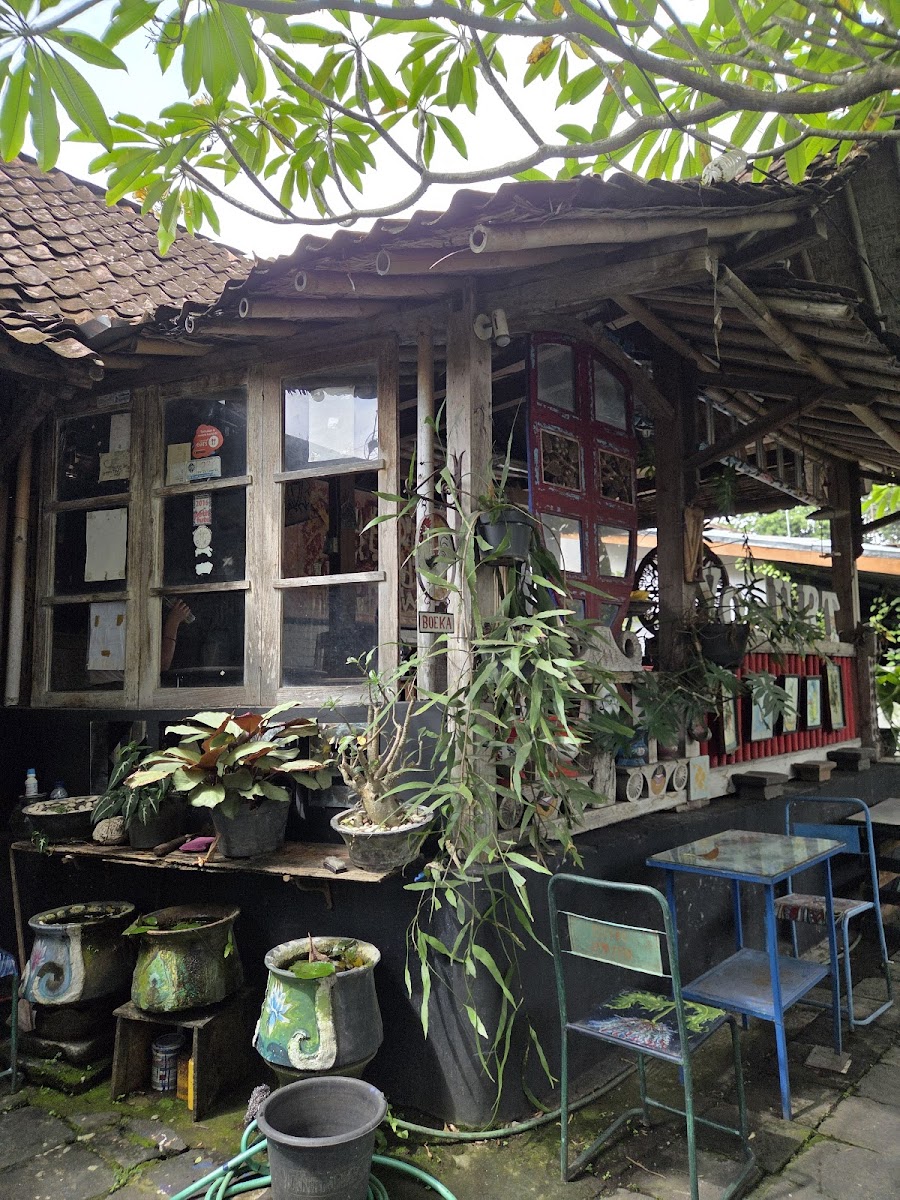 Water Castle Cafe-3