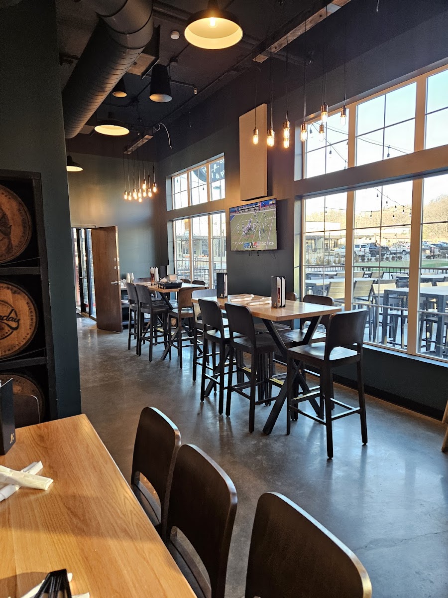 Whiskey River Pizza & Pub