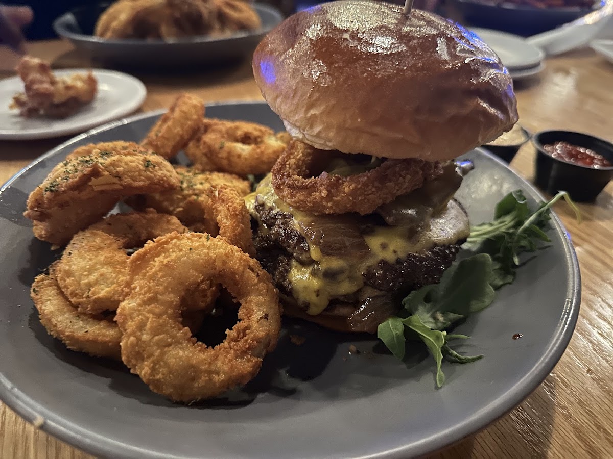 Whiskey River Pizza & Pub-4