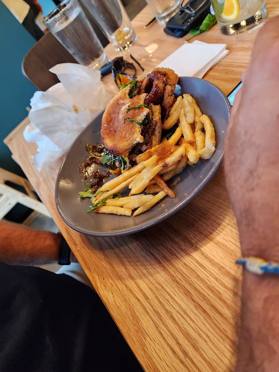 Whiskey River Pizza & Pub-7