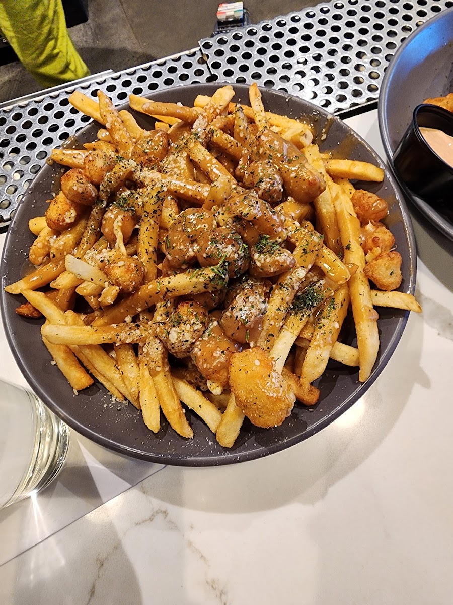 Whiskey River Pizza & Pub-8