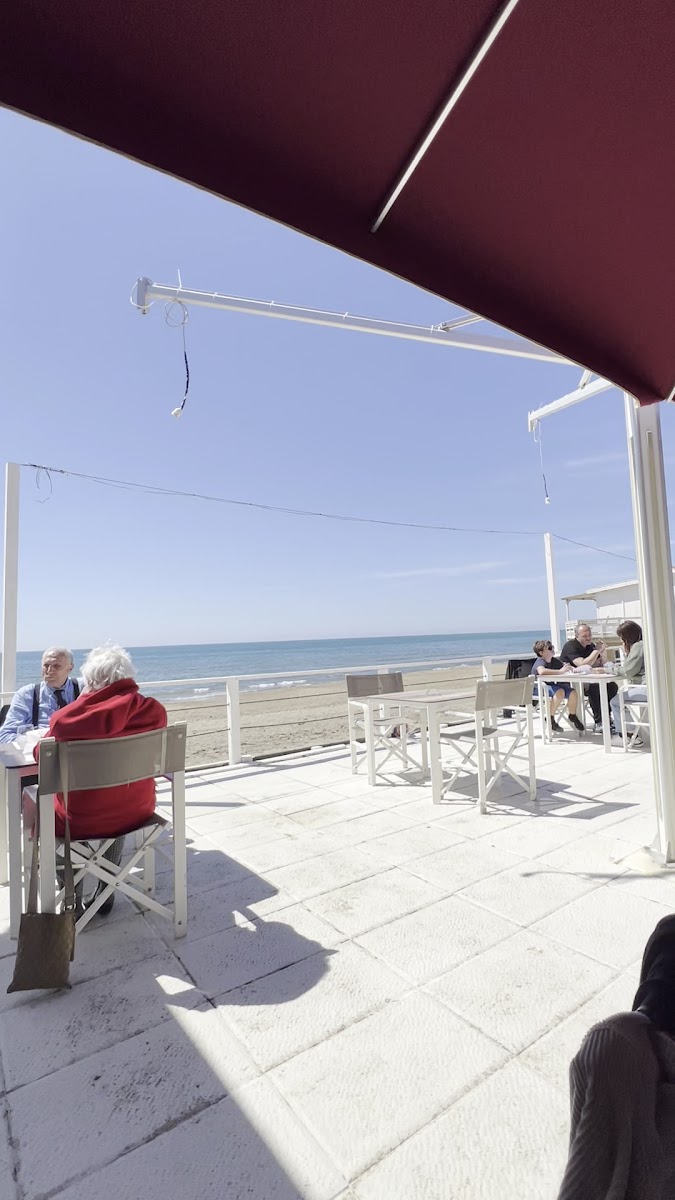 White Beach Bar Restaurant And Resort-5