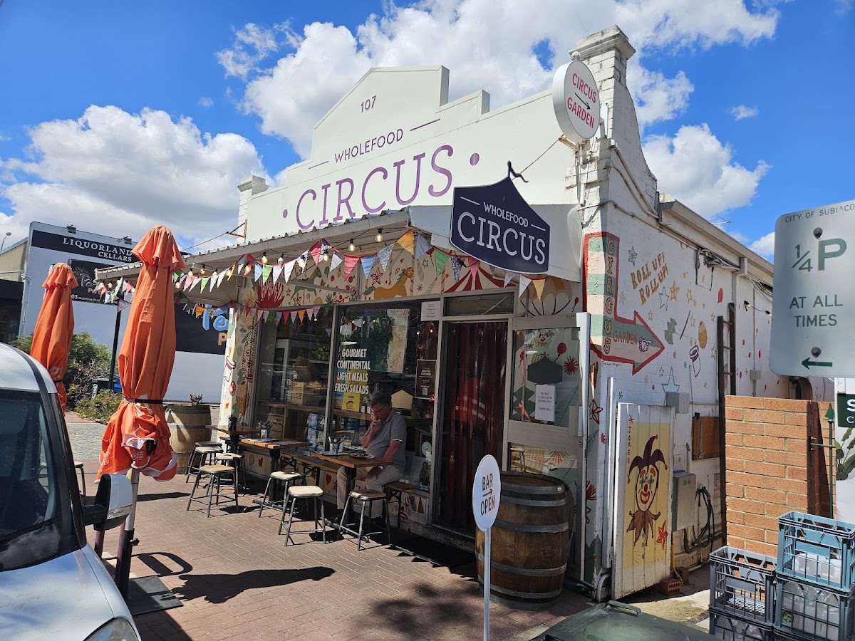 Wholefood Circus-4