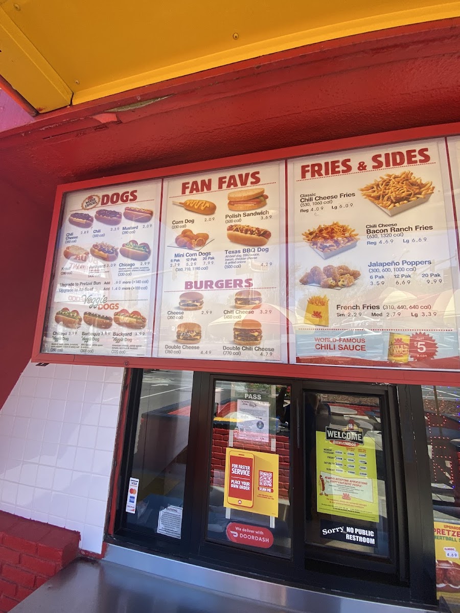 Wienerschnitzel Menu-1