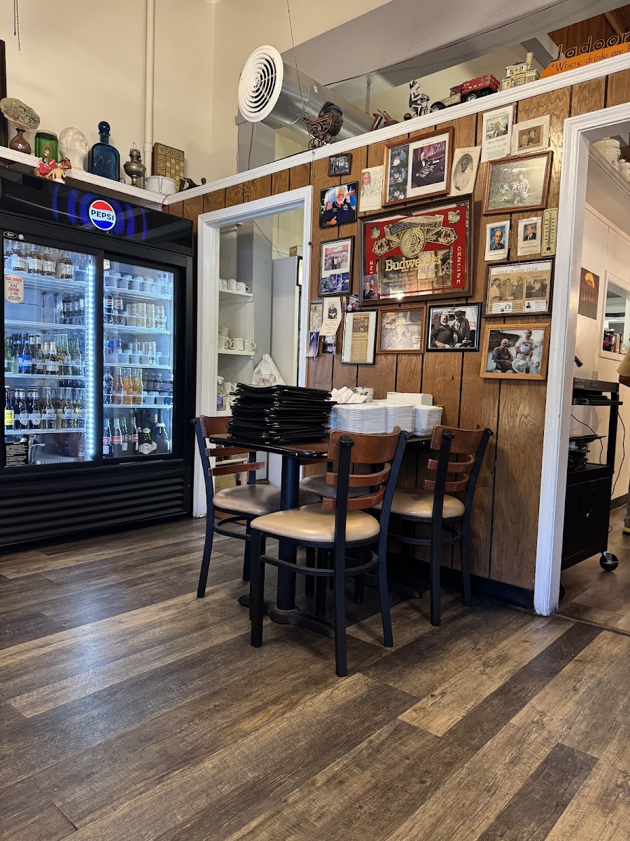 Willie's Cafe Reedley, Ca.